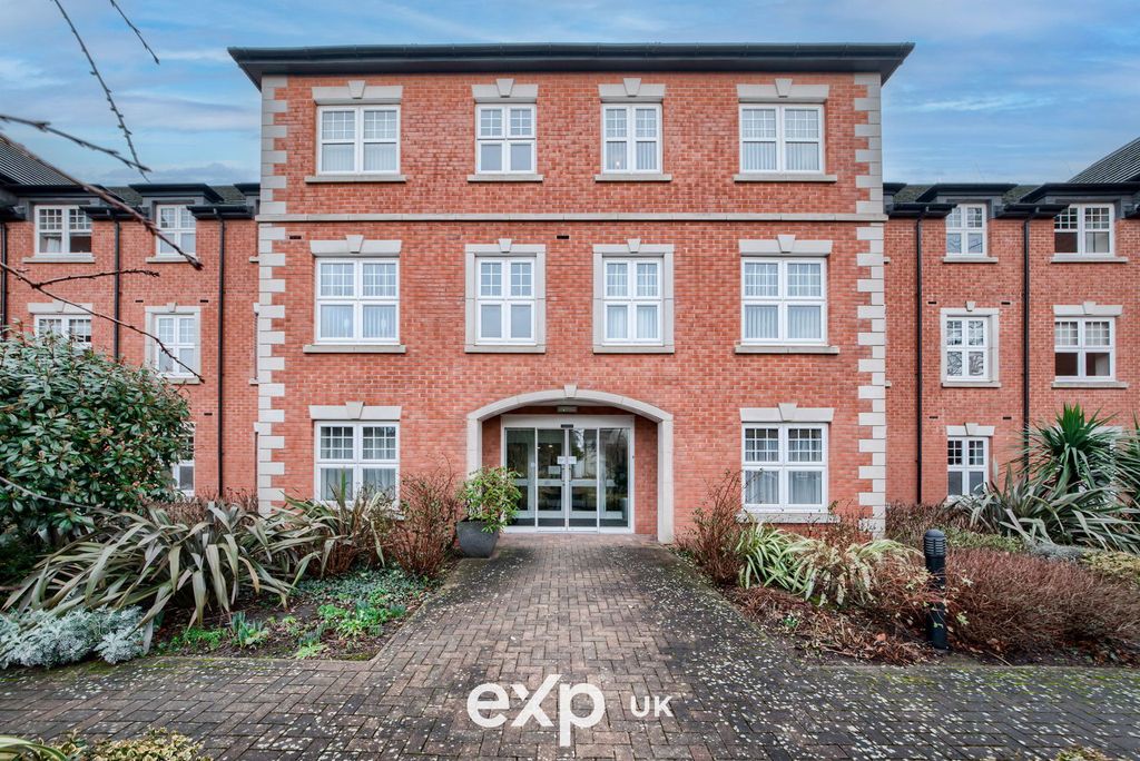 Property photo 1 of 11