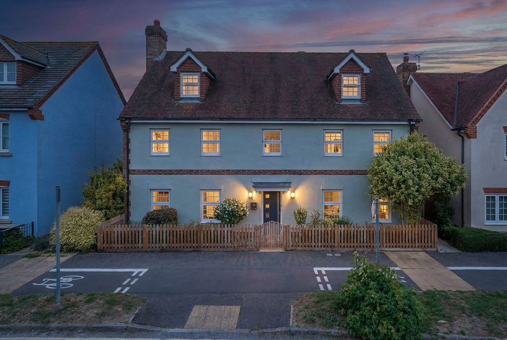 Property photo 1 of 20 Front