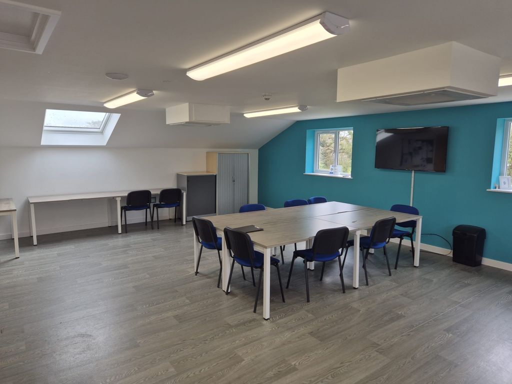 Property photo 3 of 4