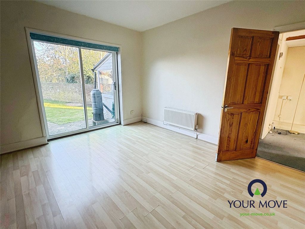 Property photo 3 of 15 Picture No. 08