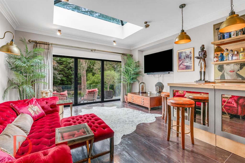 Additional image 13 of 4 bed detached house for saleWoodbury Hill, Loughton IG10