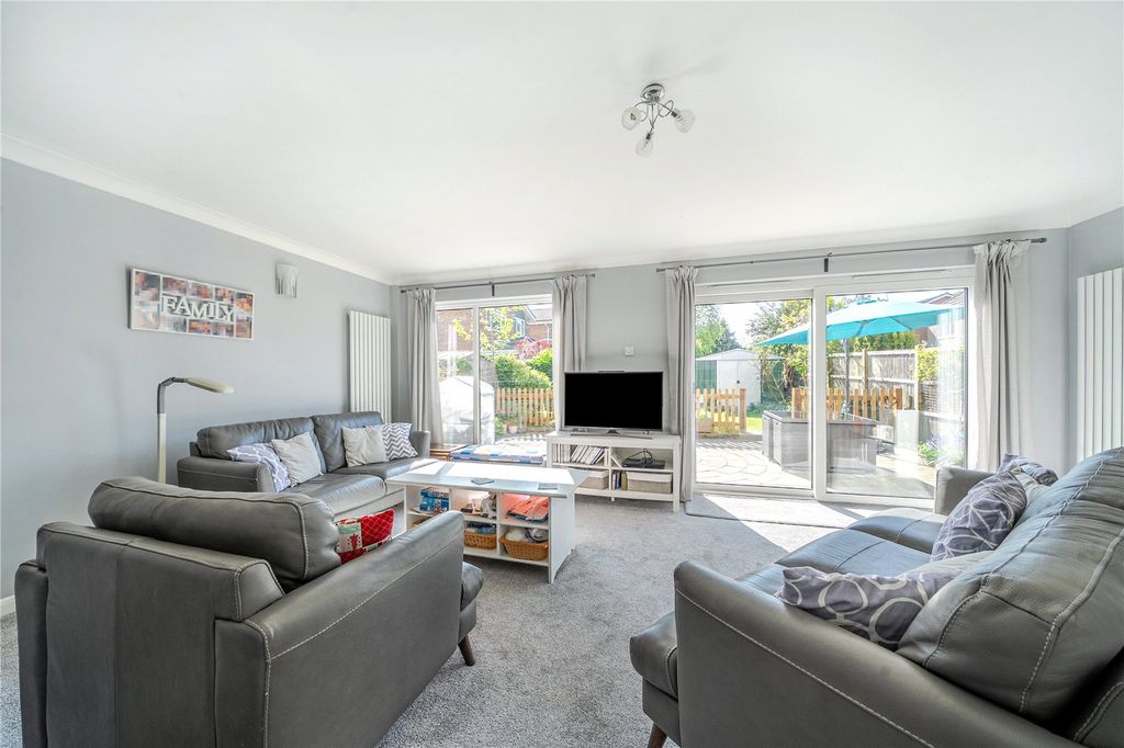 Property photo 3 of 14 Picture 3