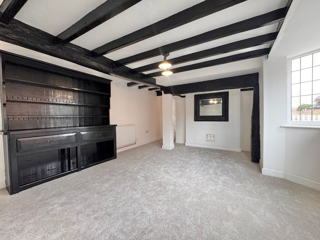 Property photo 2 of 52