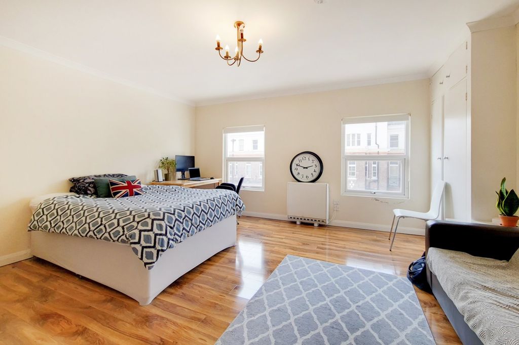 Property photo 1 of 8 Picture No. 19