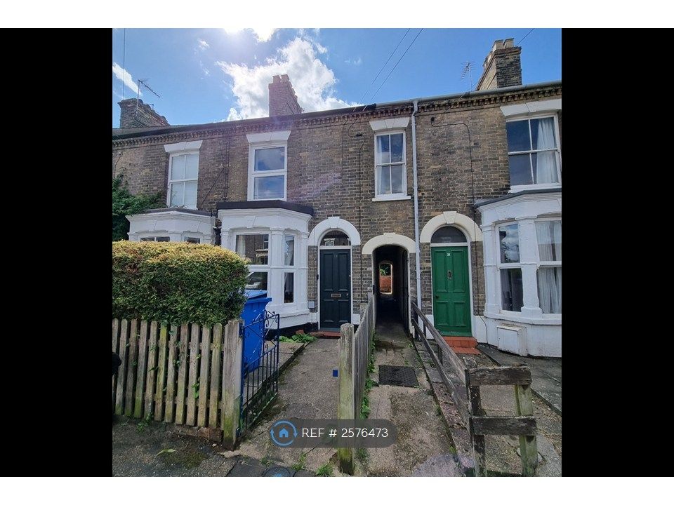 Property photo 1 of 13 Gloucester St Front