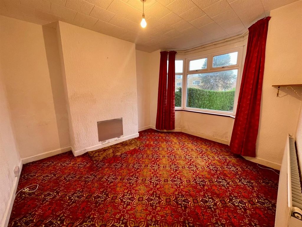 Property photo 2 of 9 Lounge