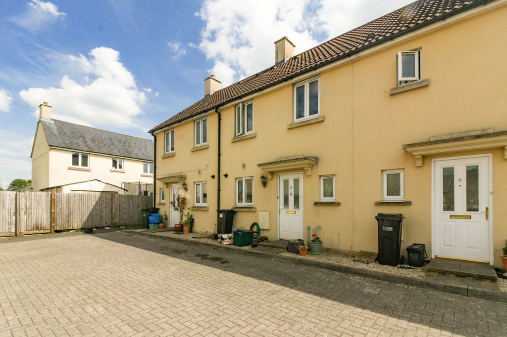 Property photo 1 of 22