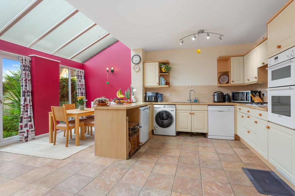 Property photo 3 of 14 Picture No. 10