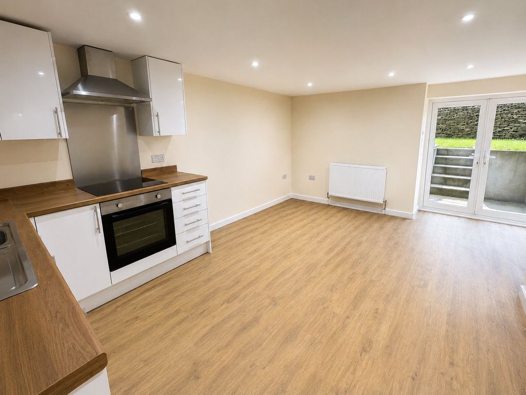 Property photo 3 of 12 Picture No. 17