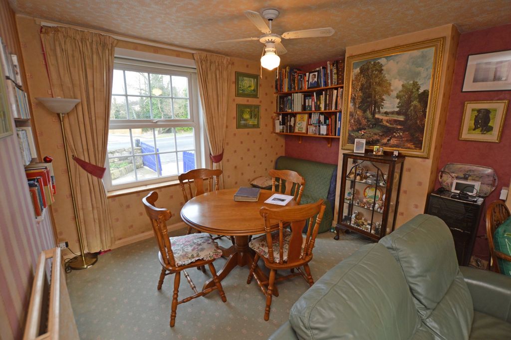 Property photo 3 of 14
