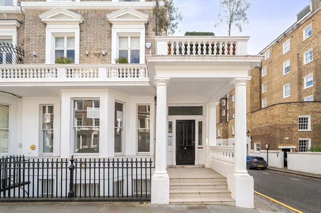 Property photo 1 of 21 External Front