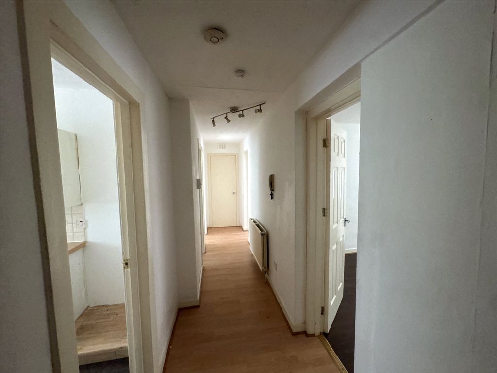 Property photo 2 of 6 Picture No. 08