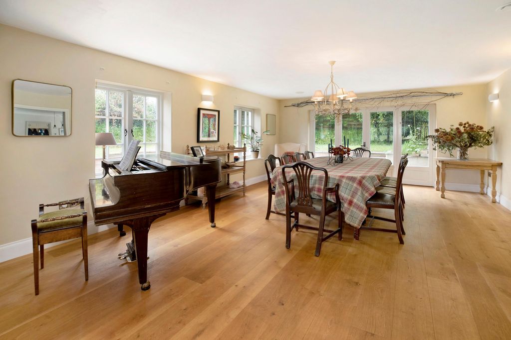 Property photo 2 of 20 Image