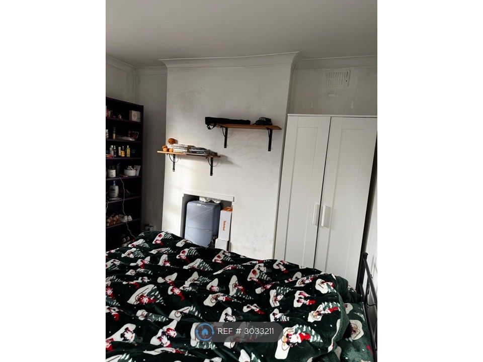 Property photo 2 of 3 Ground Floor Room