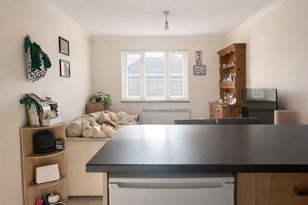 Property photo 1 of 8 Picture No. 13