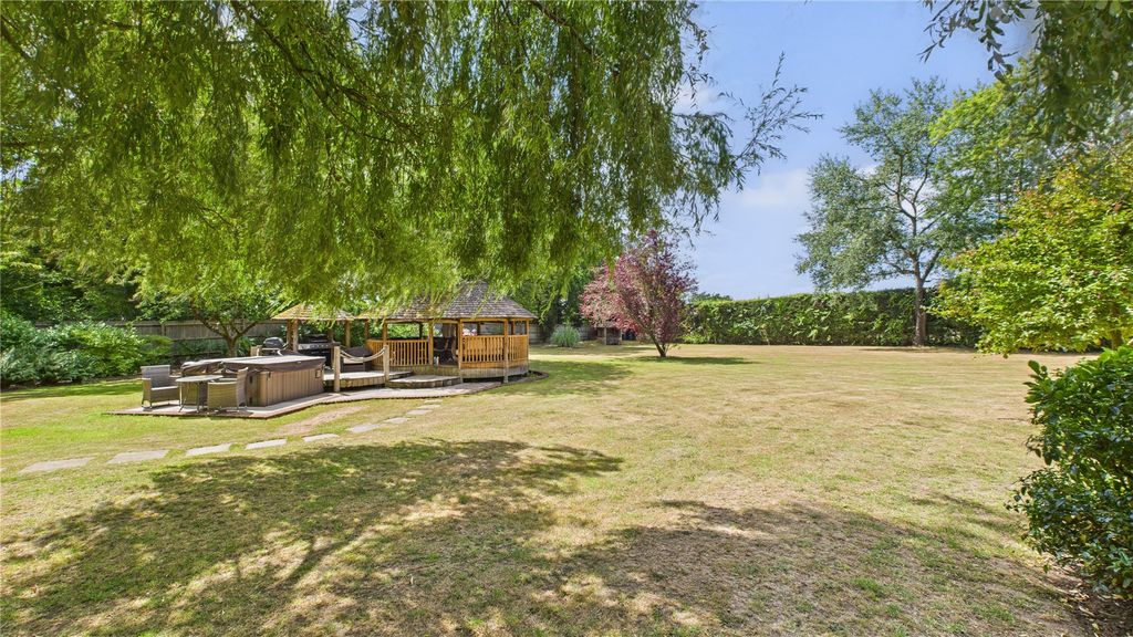 Property photo 2 of 34 Picture 2