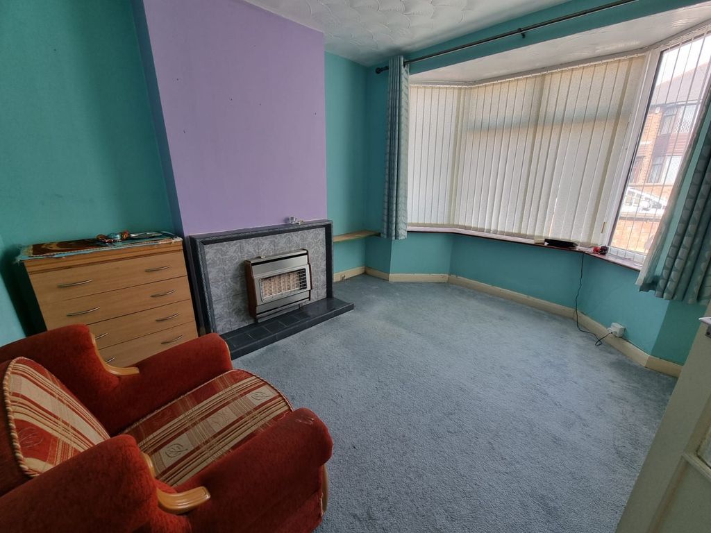 Property photo 3 of 17 Photograph 3