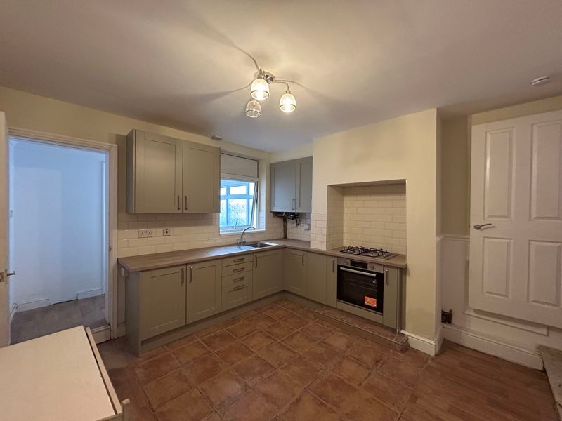 Property photo 3 of 11 Photo 12