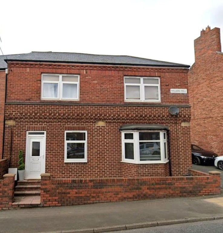 Property photo 1 of 3