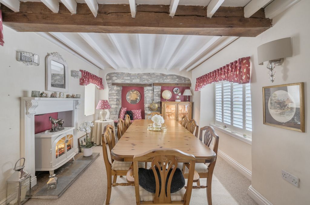 Property photo 1 of 21 1355890-16-68cc44...