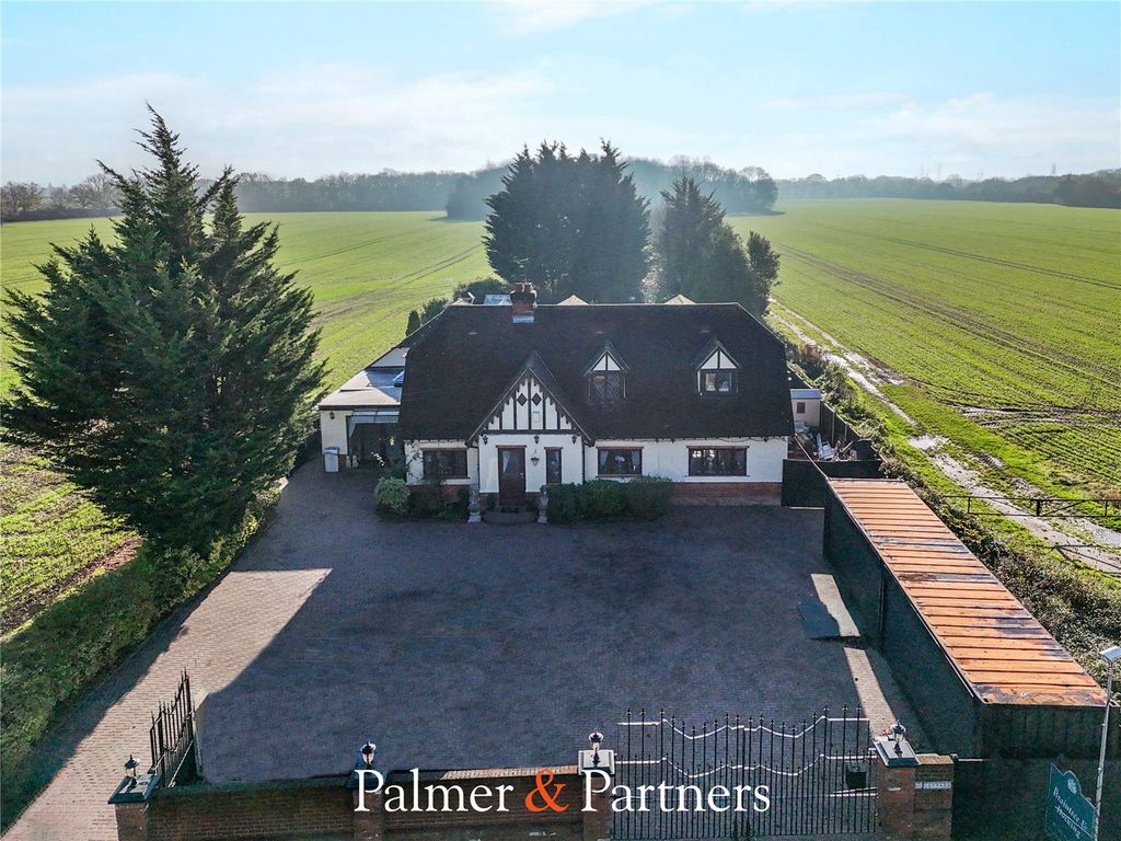 Property photo 1 of 39 Picture No. 01