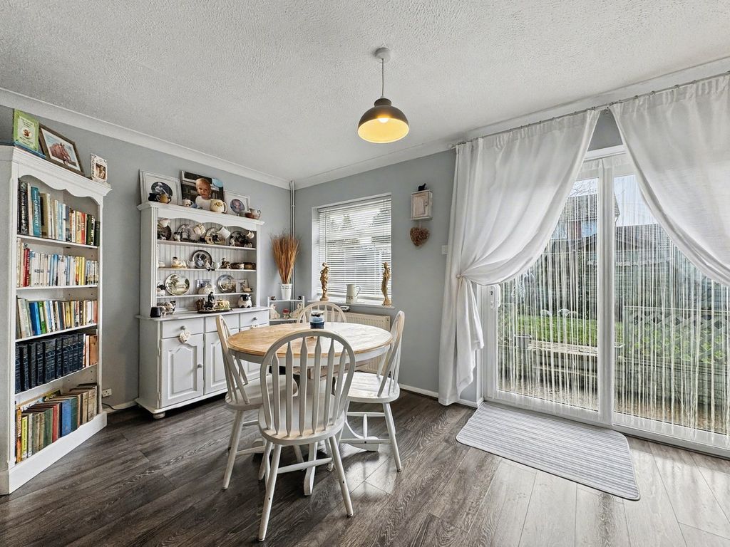 Property photo 3 of 20