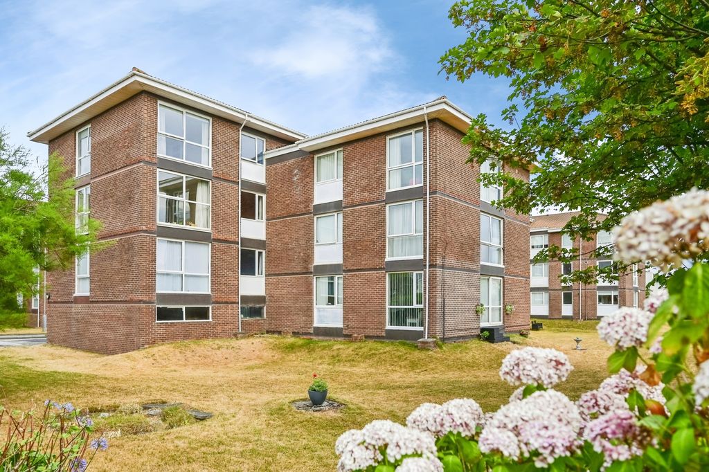 Property photo 1 of 14 Pbox-Img.Jpg