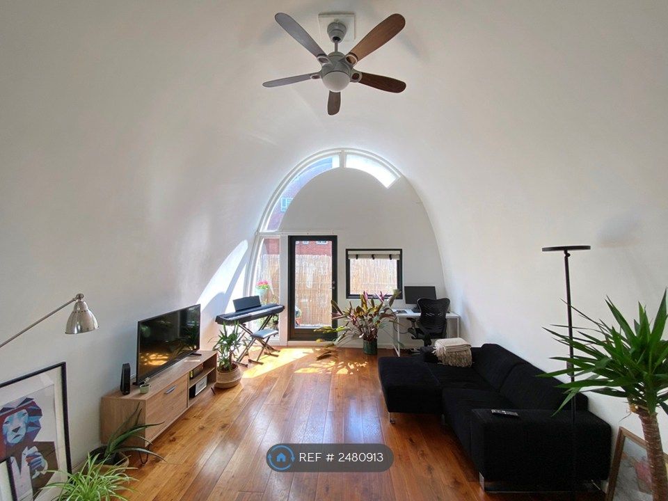 Property photo 1 of 27