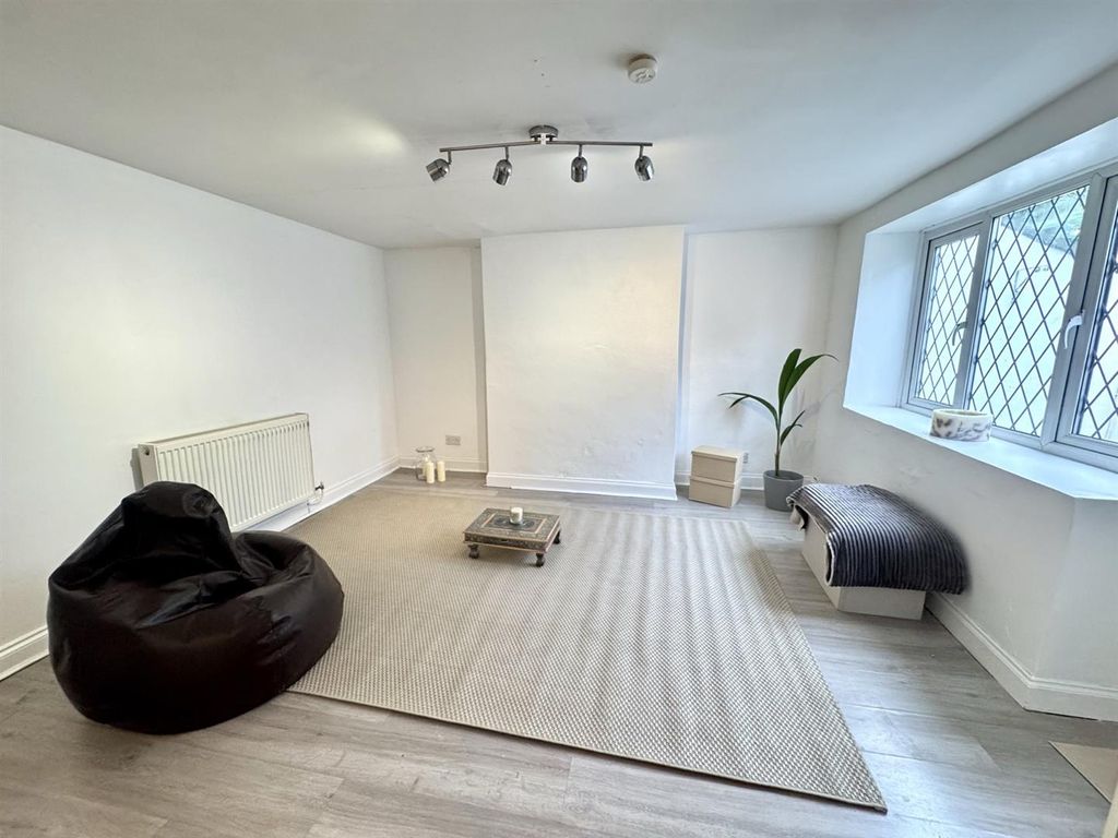 Property photo 2 of 8 Img_3277.Jpg