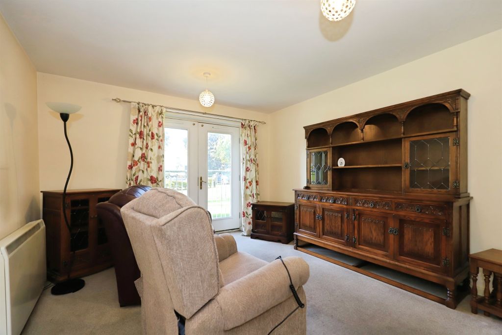 Property photo 2 of 11