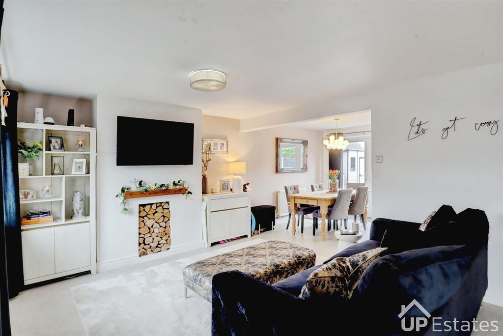 Property photo 2 of 13 Living Room