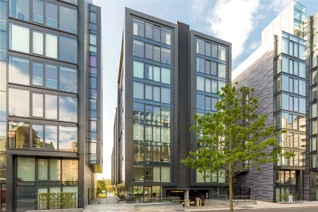 Property photo 1 of 9 10/35 Simpson Loan