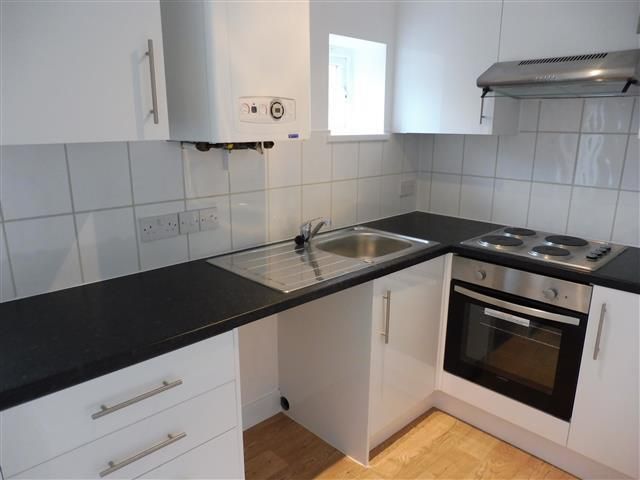 Property photo 3 of 6 Kitchen