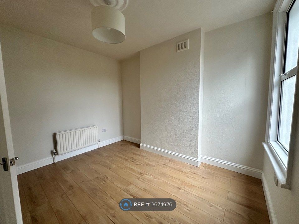 Property photo 3 of 15 Bedroom 1