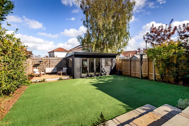 Property photo 2 of 23 Garden