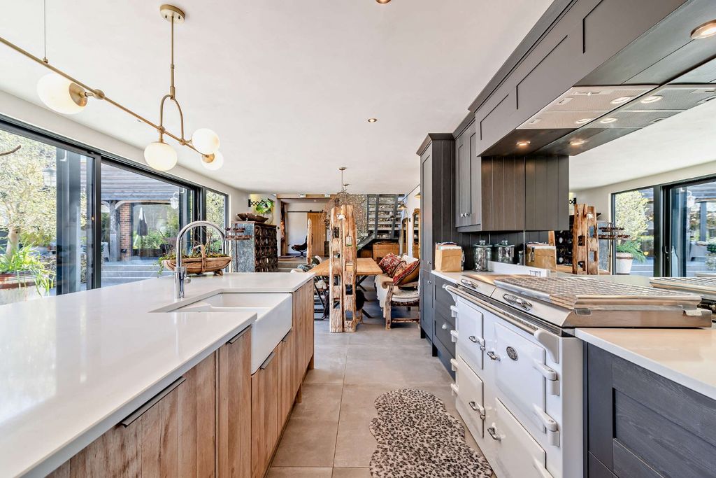 Property photo 2 of 19 Kitchen/Dining