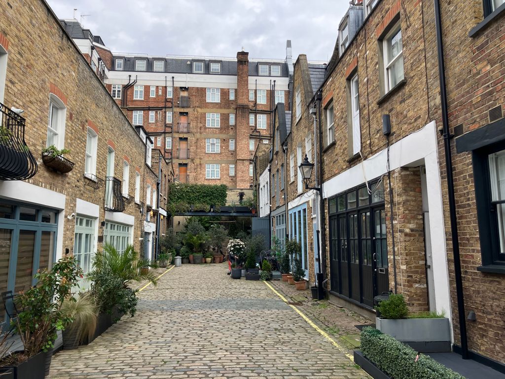 Property photo 2 of 5