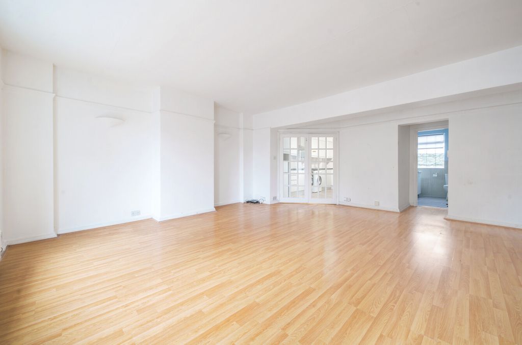 Property photo 3 of 12 1236077 (5).Jpg