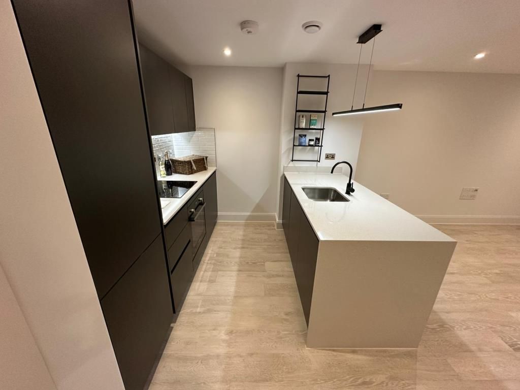 Property photo 3 of 8 Kitchen