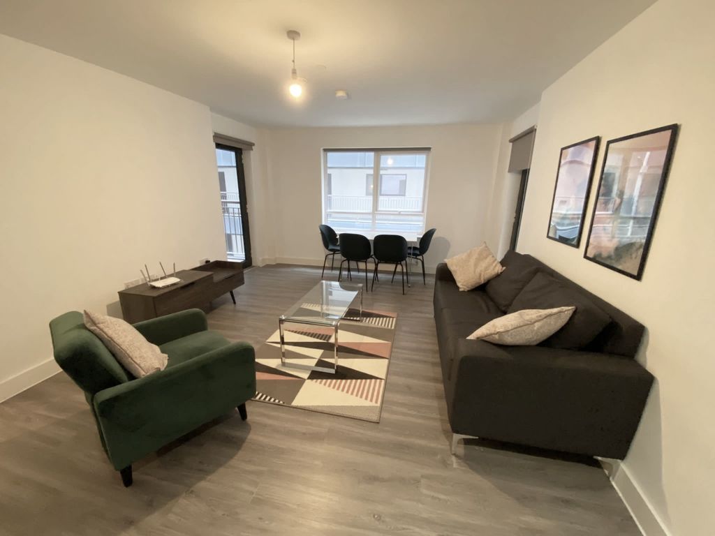 Property photo 3 of 12