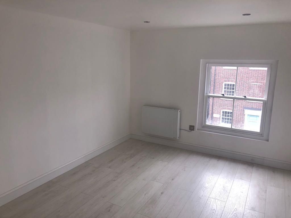 Property photo 2 of 4 Living Room