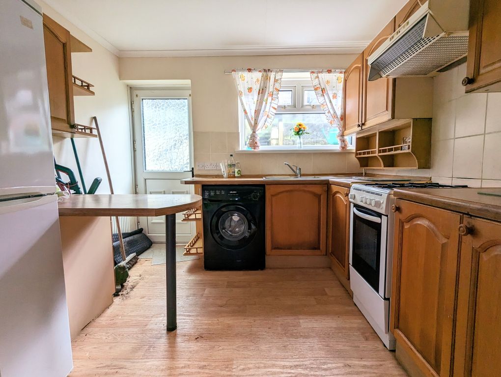 Property photo 3 of 12 Bathroom