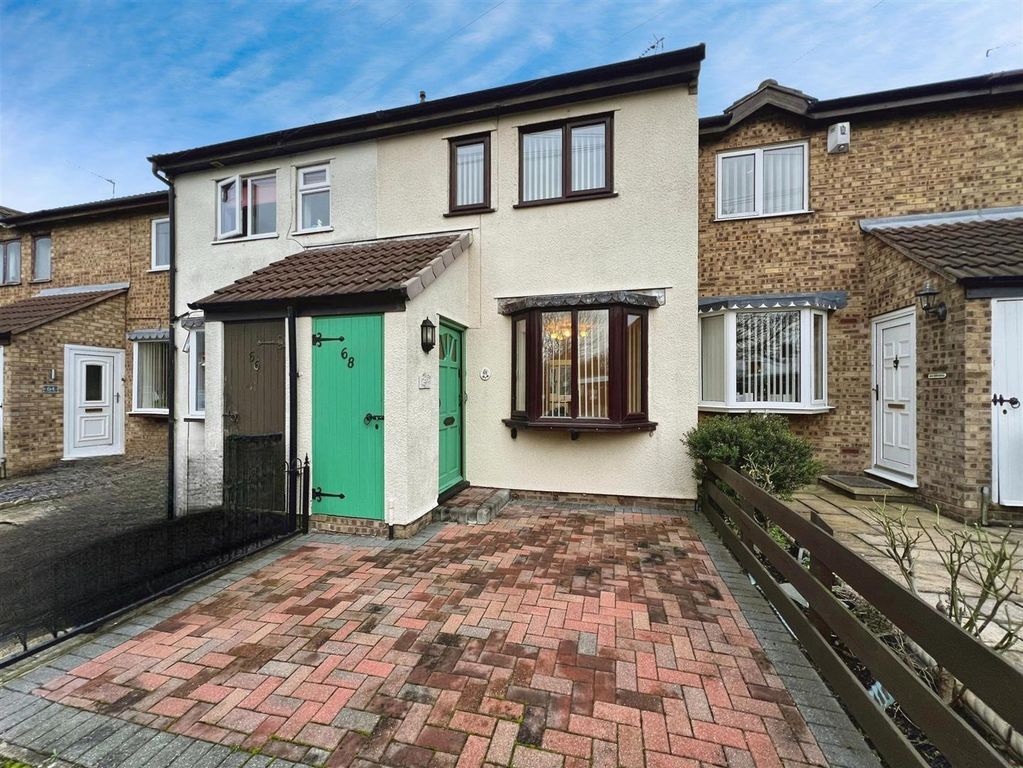 Property photo 1 of 11 Front