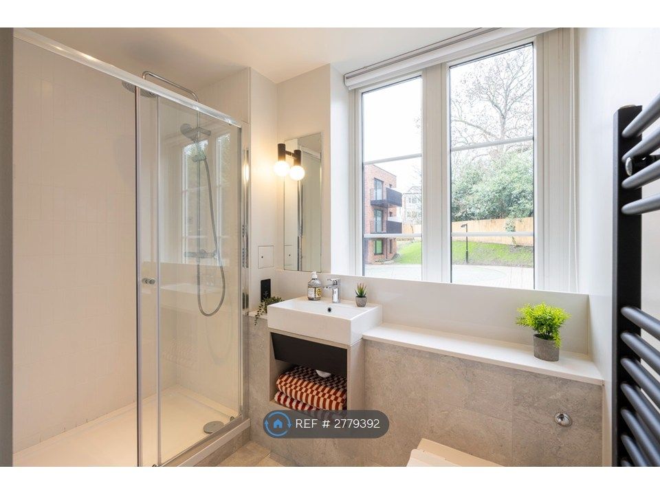 Property photo 3 of 15 Bathroom