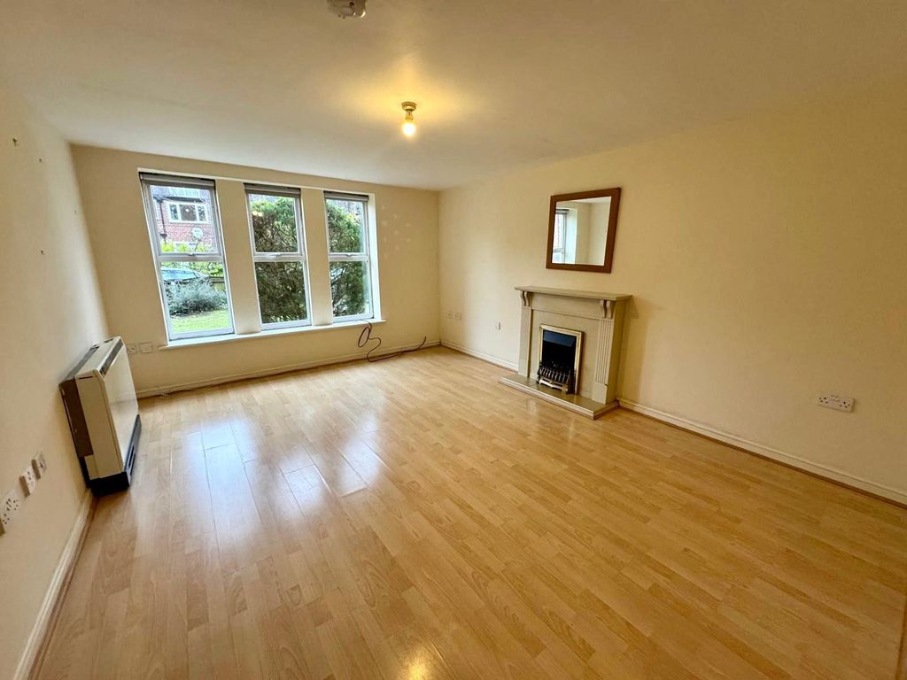 Property photo 3 of 6