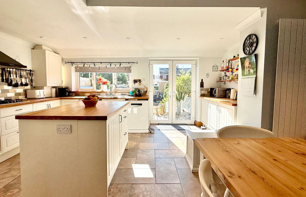 Property photo 1 of 20 Img_6629