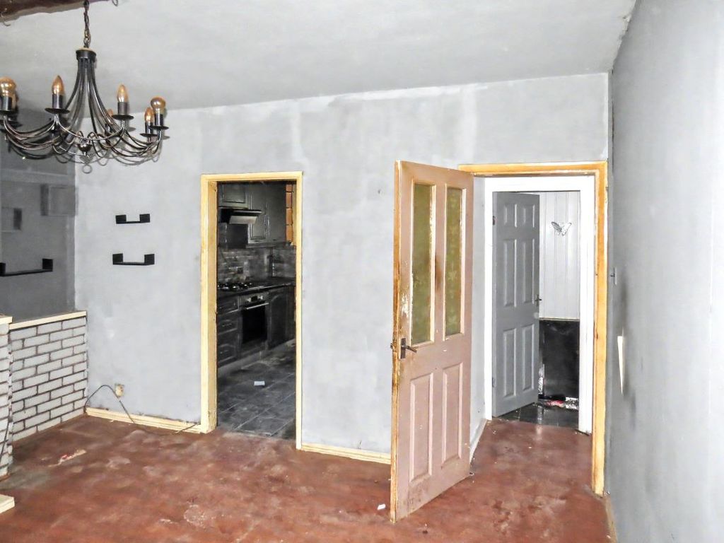 Property photo 3 of 21