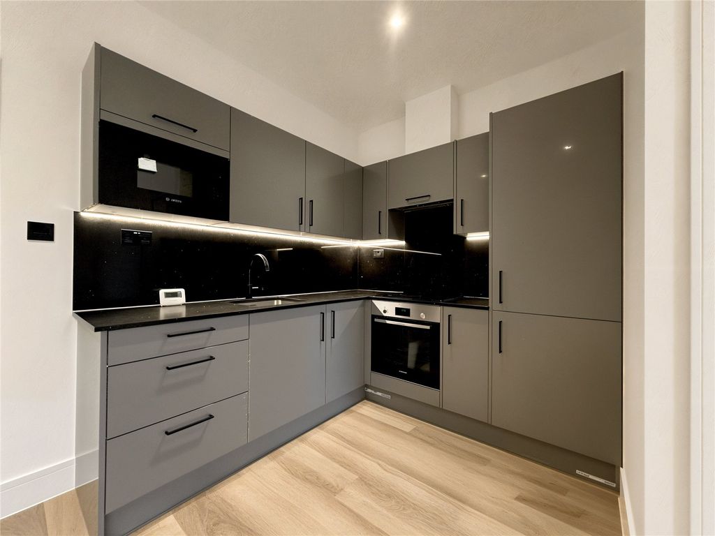 Property photo 1 of 18 Picture No. 35