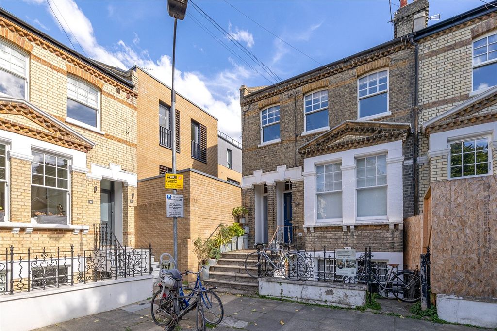 Property photo 3 of 14 Picture No. 02