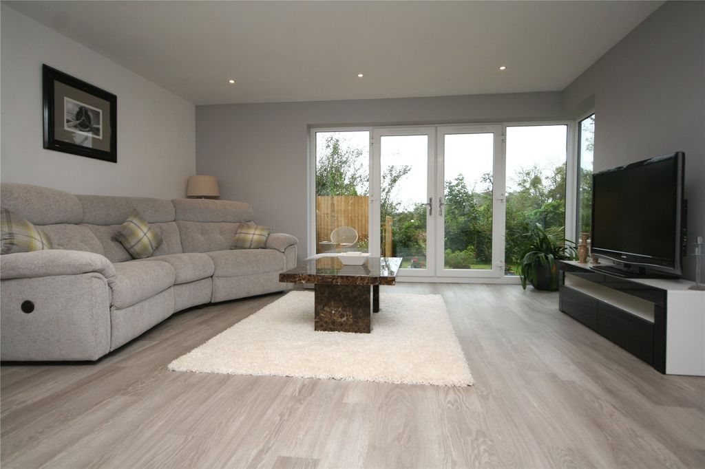 Property photo 1 of 17 Picture No. 04